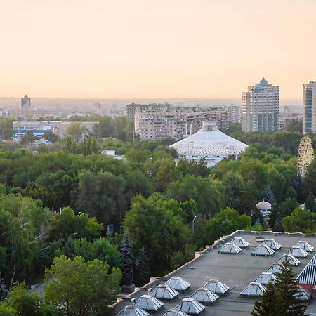 Бизнес И Отдых Almaty Exterior foto